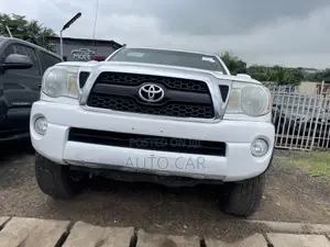 Toyota Tacoma 2008 White