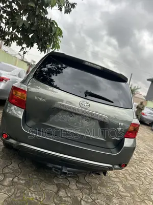 Toyota Highlander Sport 2008 Gray