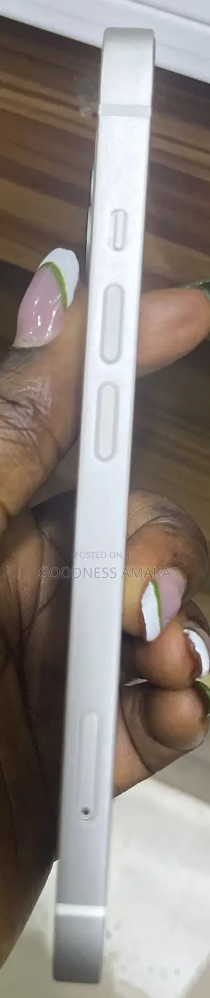 Apple iPhone 13 128 GB White