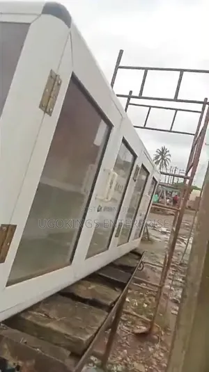Wall Mount Showglas With 4 Doors