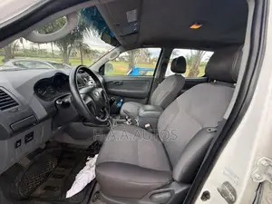 Toyota Hilux 2013 White