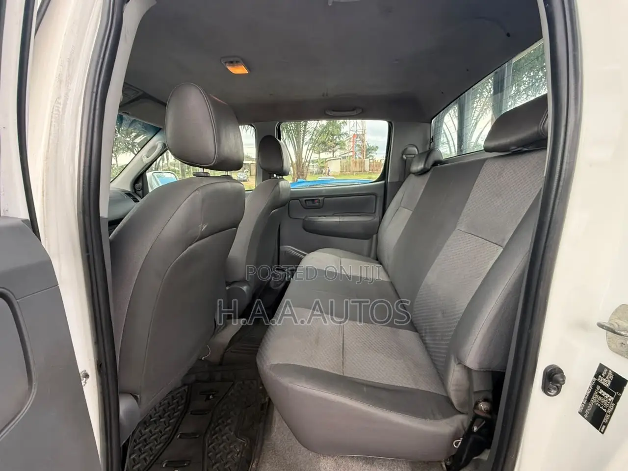 Toyota Hilux 2013 White