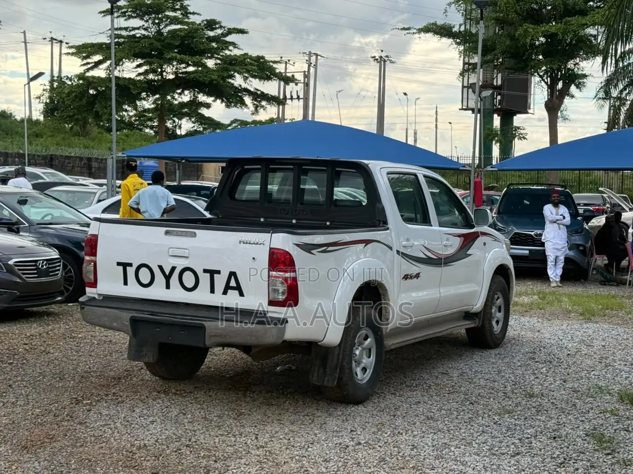 Toyota Hilux 2013 White