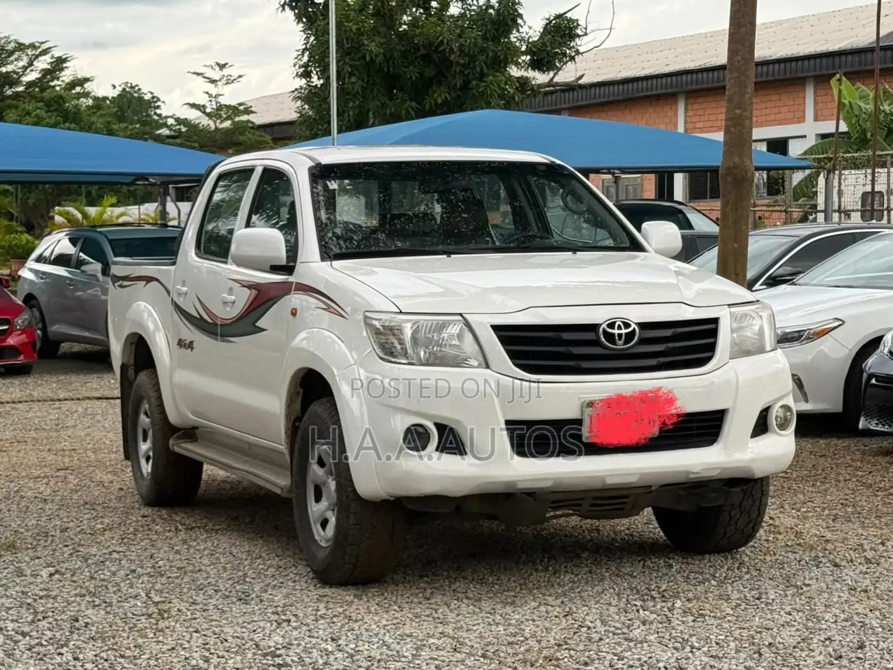 Toyota Hilux 2013 White