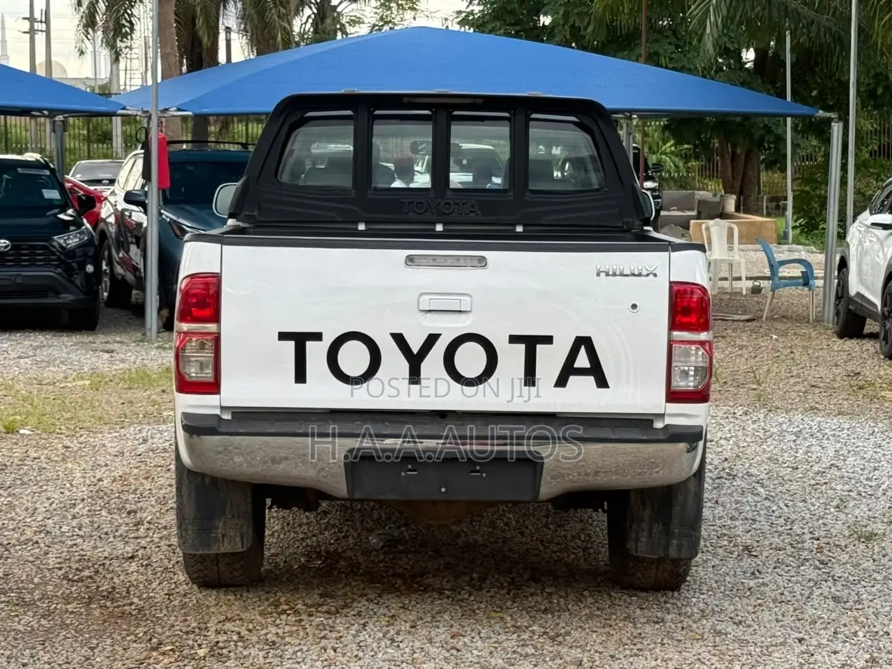 Toyota Hilux 2013 White