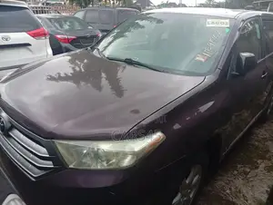 Toyota Highlander 2013 Burgandy