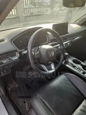 Honda Civic 2025 Silver