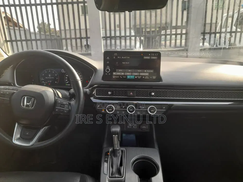 Honda Civic 2025 Silver