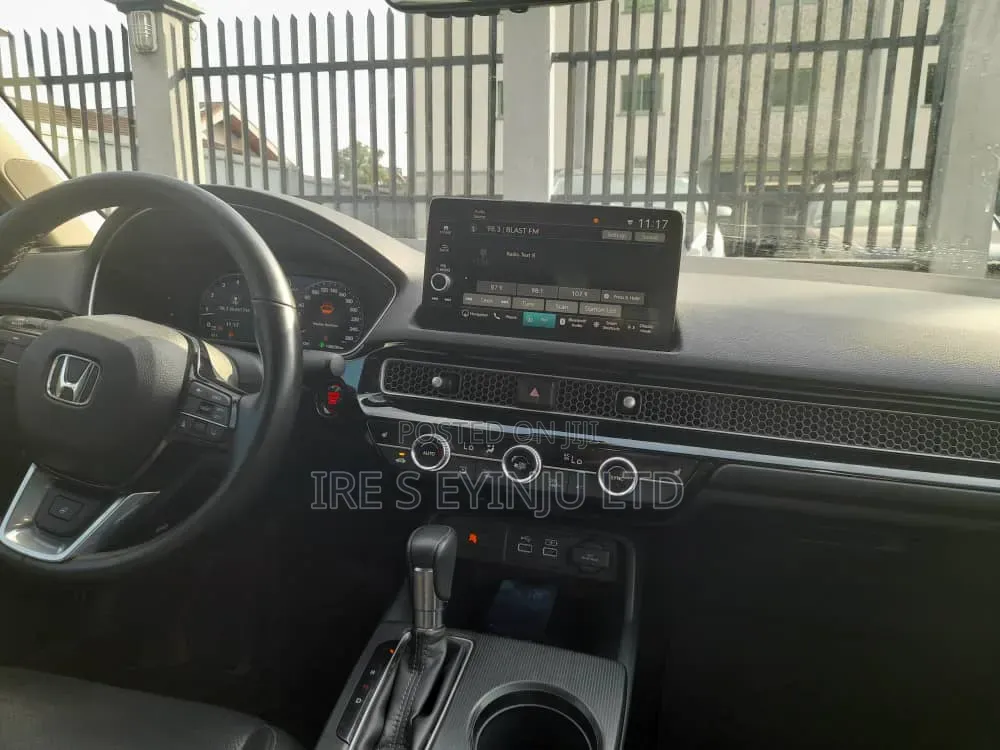 Honda Civic 2025 Silver