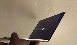 Laptop Apple MacBook Pro 2018 16GB Intel Core i5 SSD 512GB