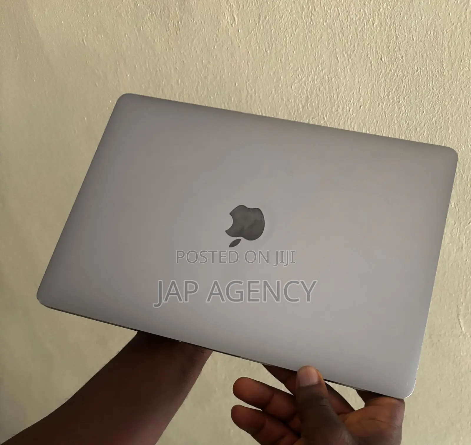 Laptop Apple MacBook Pro 2018 16GB Intel Core i5 SSD 512GB