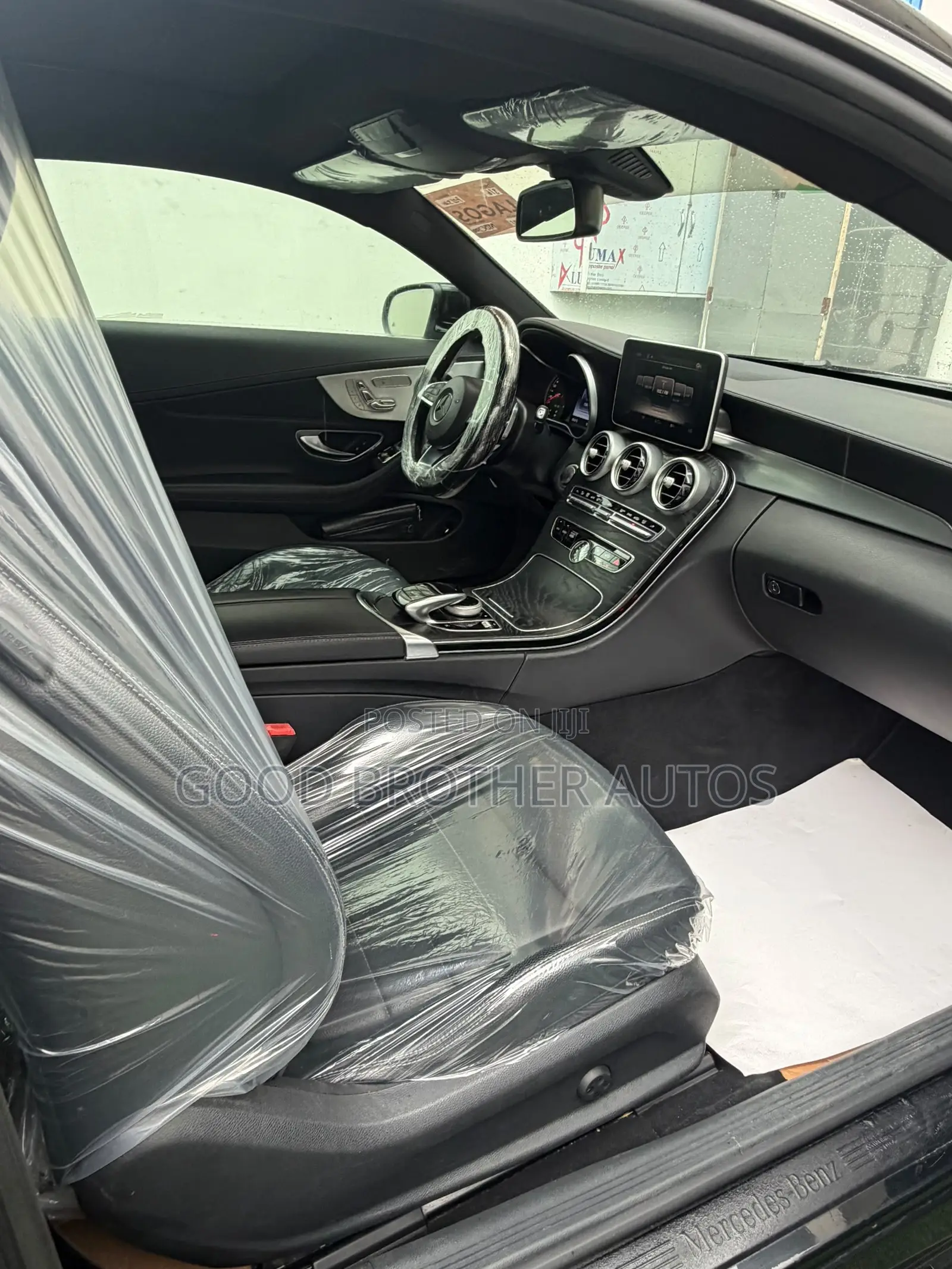 Mercedes-Benz C300 2017 Black