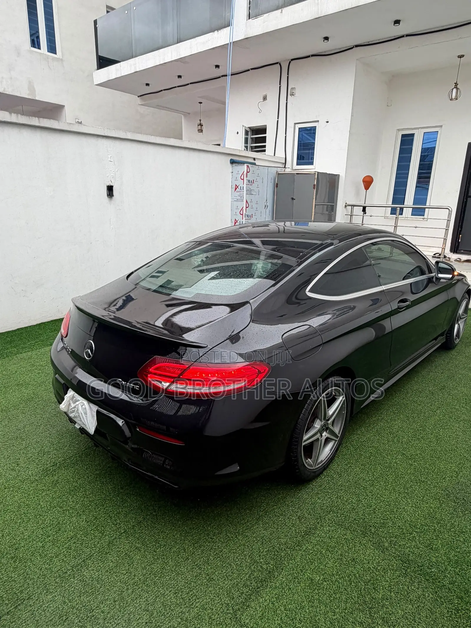 Mercedes-Benz C300 2017 Black