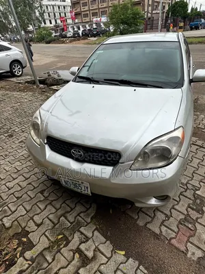 Toyota Matrix 2004 Silver