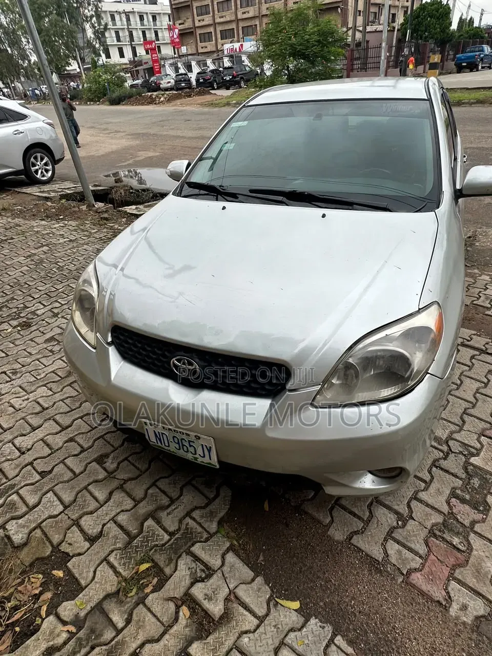 Toyota Matrix 2004 Silver