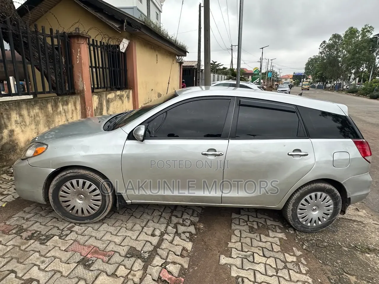 Toyota Matrix 2004 Silver