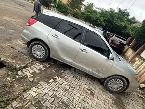 Toyota Matrix 2004 Silver