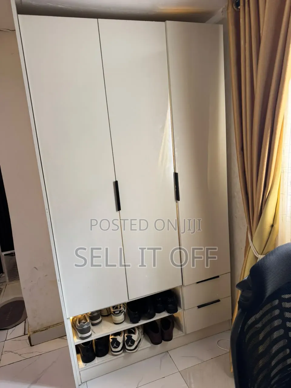 White Wardrobes