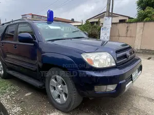 Toyota Sequoia SR5 4dr SUV 4WD (4.7L 8cyl 4A) 2004 Blue