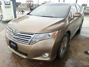 Toyota Venza 2009 Gold