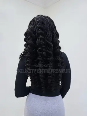 Deep Wave 28 Inches, SDD Quality 300gram With Closure