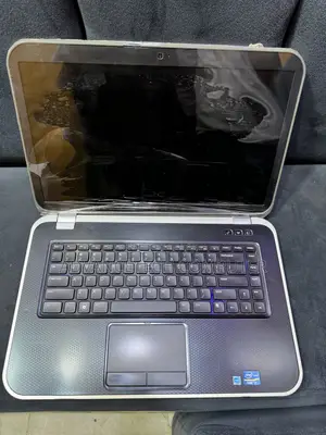 Laptop Dell Inspiron 15 7520 8GB Intel Core i7 HDD 500GB