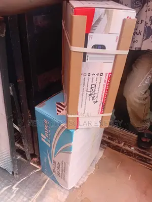 4.2kwh 24v Lithium Battery Hyper Power and 3kva 24v Inverter Sako.