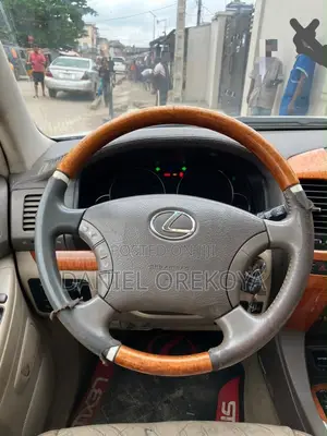Lexus GX 470 2004 White