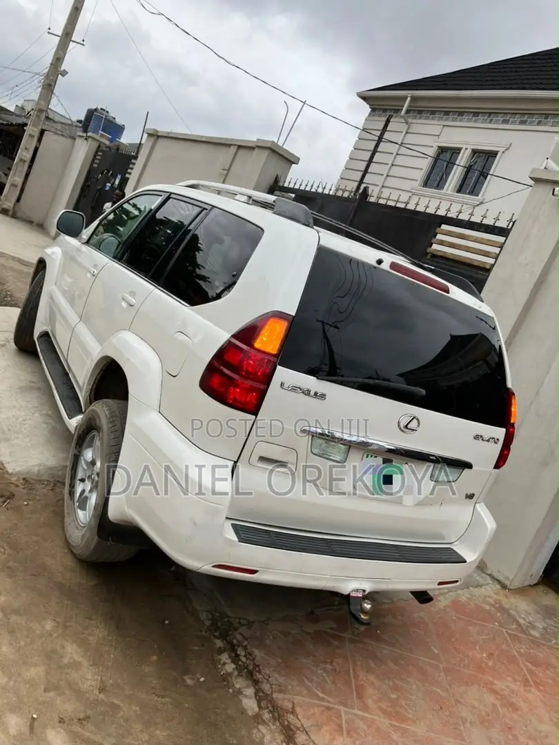 Lexus GX 470 2004 White