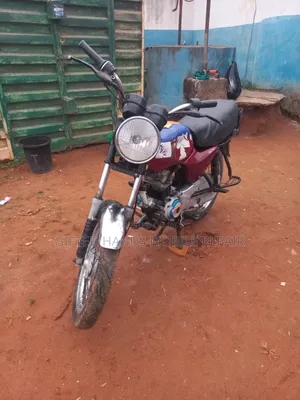 Bajaj Boxer 2021 Red