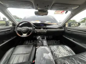 Lexus ES 2018 Blue