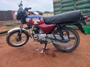 Bajaj Boxer 2021 Red