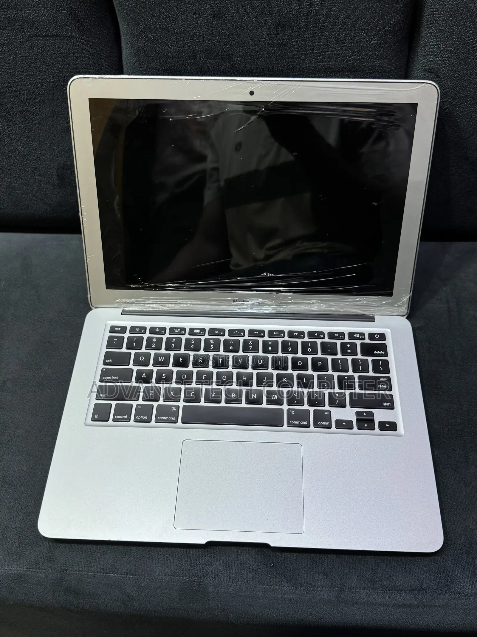 Laptop Apple MacBook Air 2015 4GB Intel Core i5 SSD 128GB
