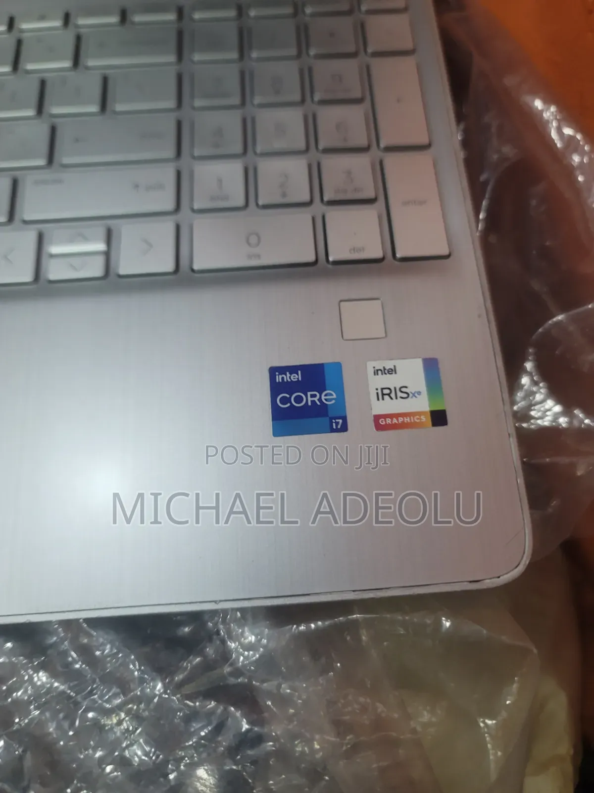 Laptop HP 15-dy2075tg 8GB Intel Core i7 SSD 256GB