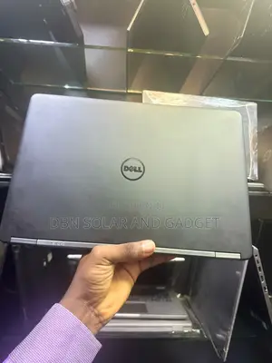 New Laptop Dell Latitude 7450 8GB Intel Core i5 HDD 128GB