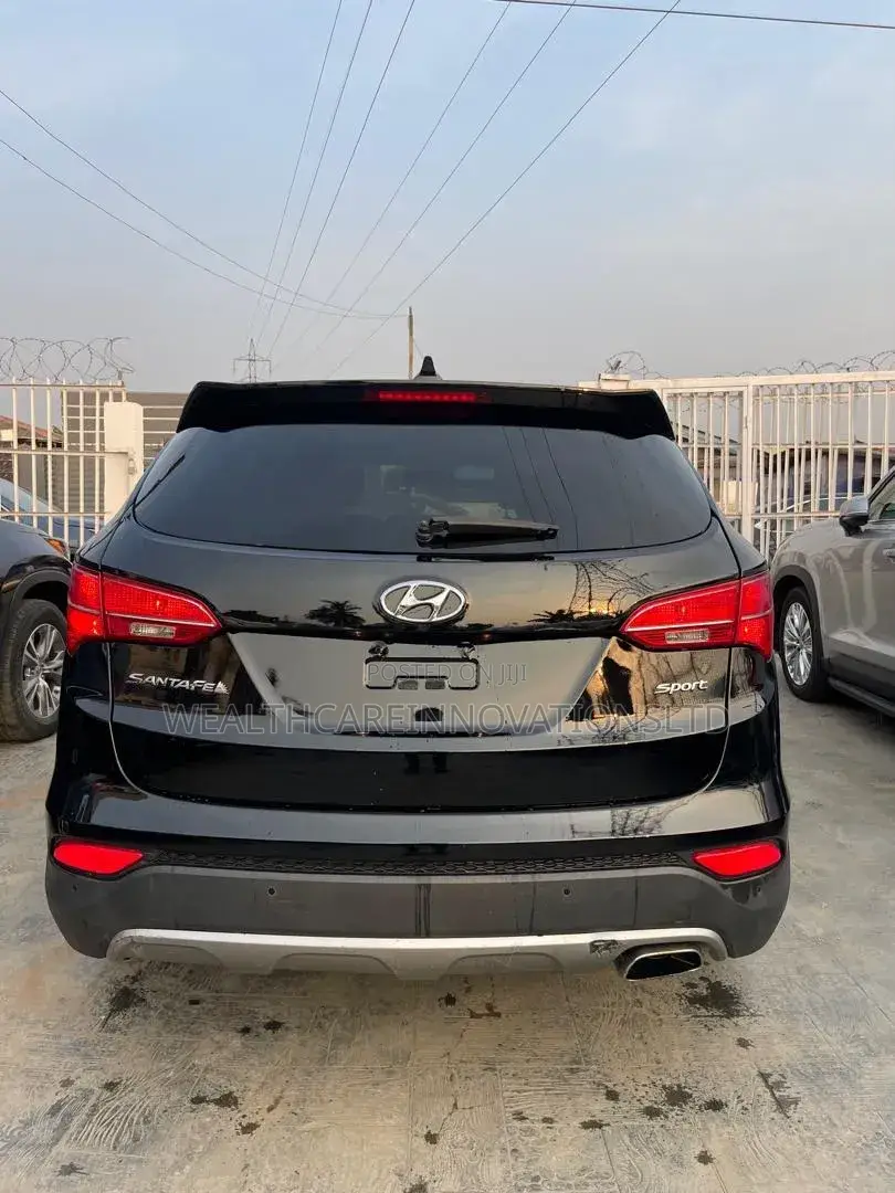 Hyundai Santa Fe 2014 Black