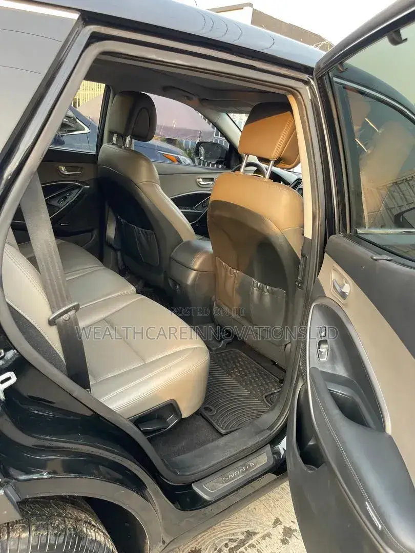 Hyundai Santa Fe 2014 Black