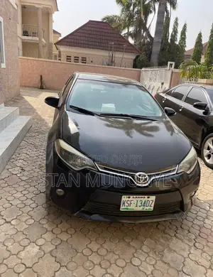 Toyota Corolla 2014 Black