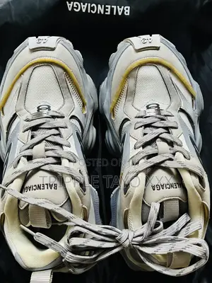Balenciaga Cargo