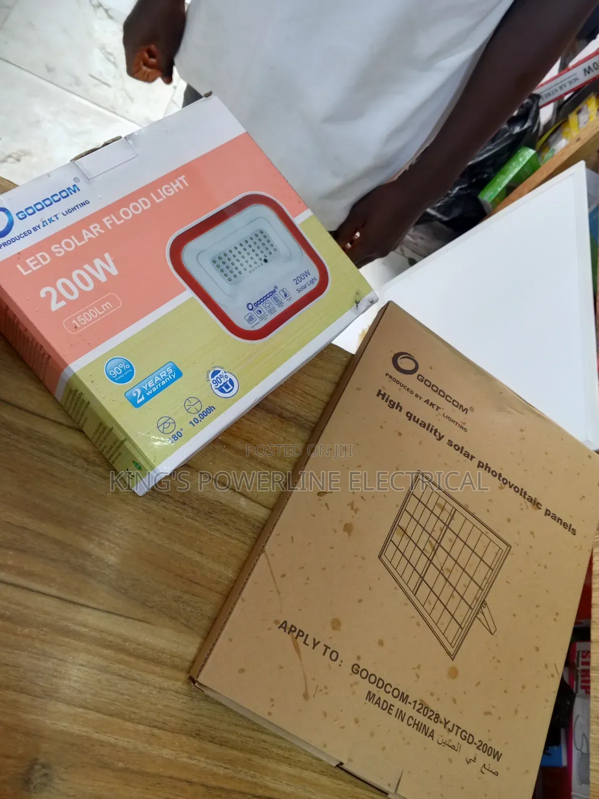 200 Watts Solar Floodlight Goodcom
