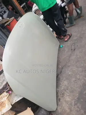 Bonnet Hyundai Kona 2025