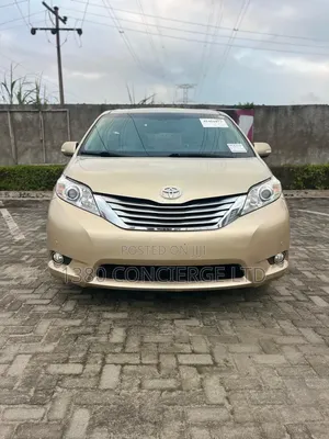 Toyota Sienna Limited 7-Passenger 4dr Minivan AWD (3.5L 6cyl 6A) 2014
