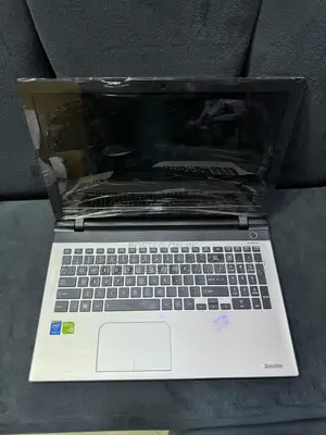 Laptop Toshiba Satellite L50 8GB Intel Core i5 HDD 500GB