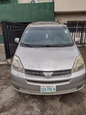 Toyota Sienna XLE 2005 Silver