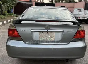 Toyota Camry 2005 Gray