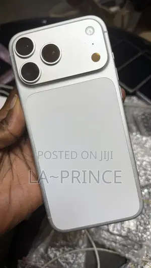 Apple iPhone 17 Pro Max 256 GB White