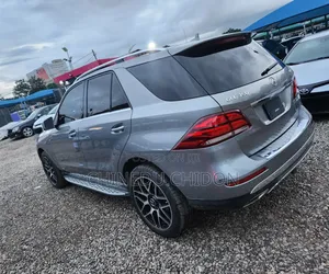 Mercedes-Benz GLE-Class 2016 Gray