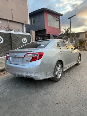 Toyota Camry 2014 Silver