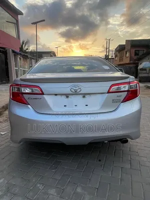 Toyota Camry 2014 Silver