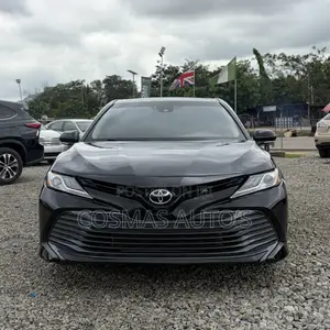 Toyota Camry XLE FWD (2.5L 4cyl 8AM) 2018 Black